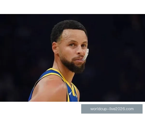 科尔称库里恢复健康即可出战同时力挺桑托斯自信迎接挑战球队前景乐观